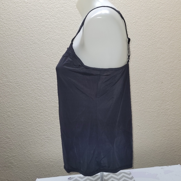 *8 Vanity Fair size 40/46 large camisole solid black stretch lace detail - Picture 3 of 6